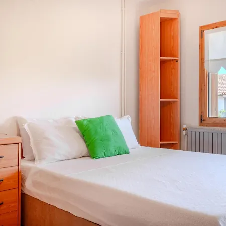 Willa Spacious With Garden 3 Min To